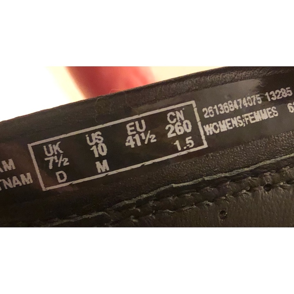 Clarks Unstructured Booties, Size 10, Excellent P… - image 7